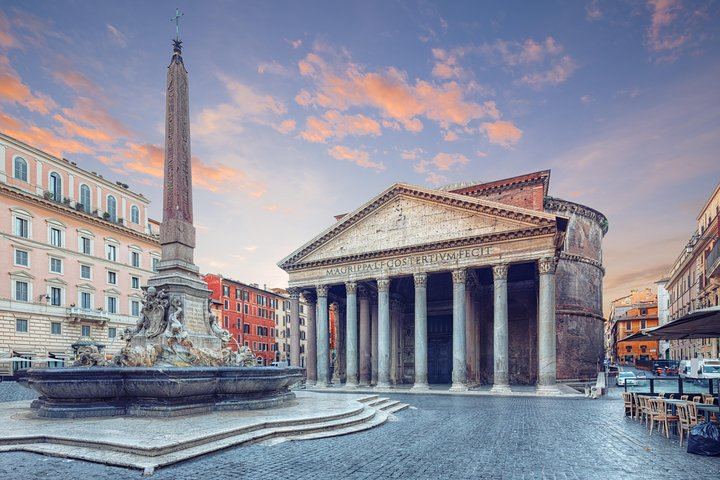 Walking Guided Tour and Rome's Iconic Temple Pantheon Entrance