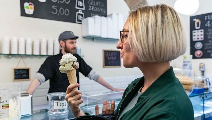 Winner 2026 Rome Twilight Trastevere Food Tour by Eating Europe